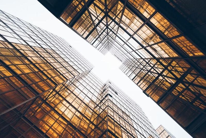 MAKONIS GmbH Project - Ondersteuning bij DevOps-processen in de cloud en schaalbaarheid in de verzekeringssector