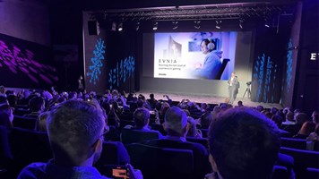 united communications GmbH Project - Wereldwijde merkinleiding in Parijs
